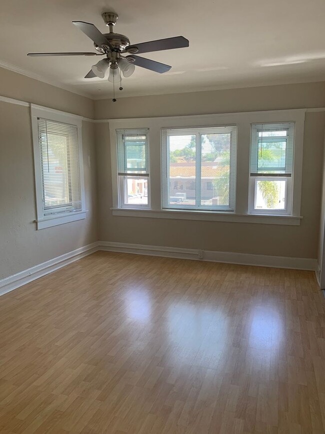 Building Photo - Vintage Studios with Historical Charm