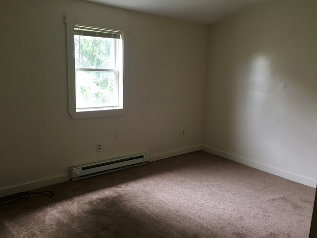 Bedroom 2 - 609 Grove City Rd