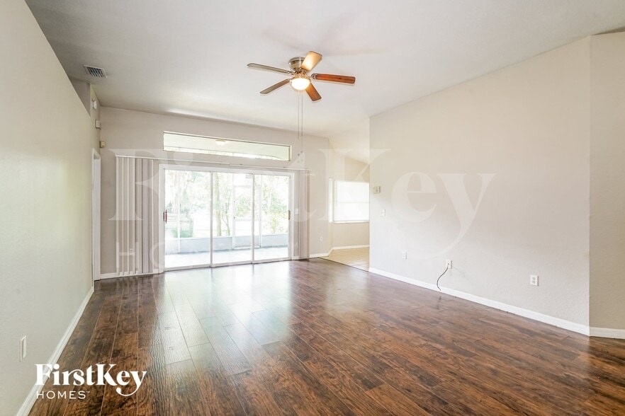 Building Photo - 7009 Scenic Hills Blvd
