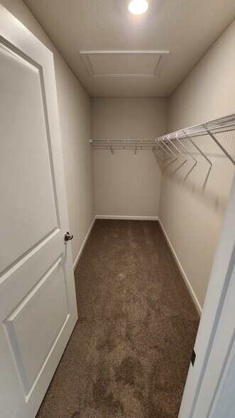 Building Photo - 61 Snapdragon Dr