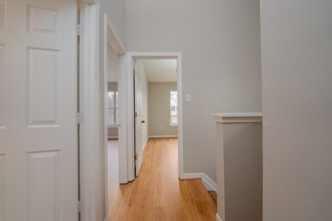 Building Photo - 20821 Shamrock Glen Cir