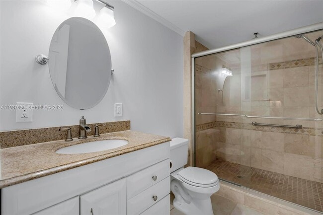 Building Photo - 812 Holly Ln