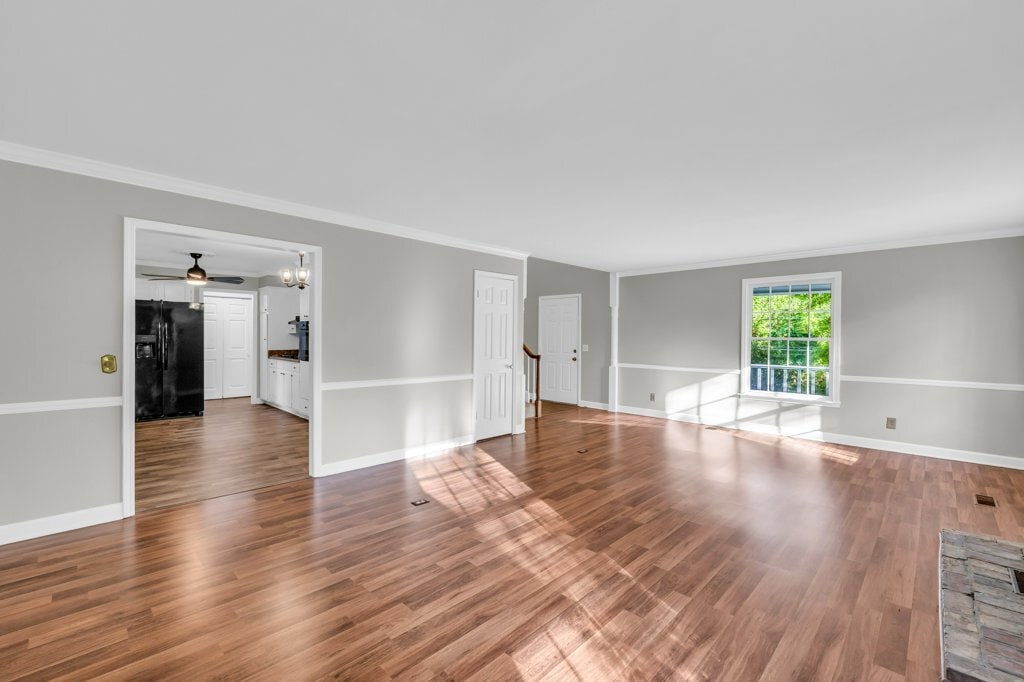 Building Photo - 1609 Chickasaw Dr