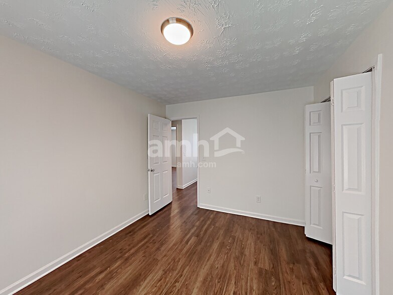 Building Photo - 1661 Boxcar Pl NE