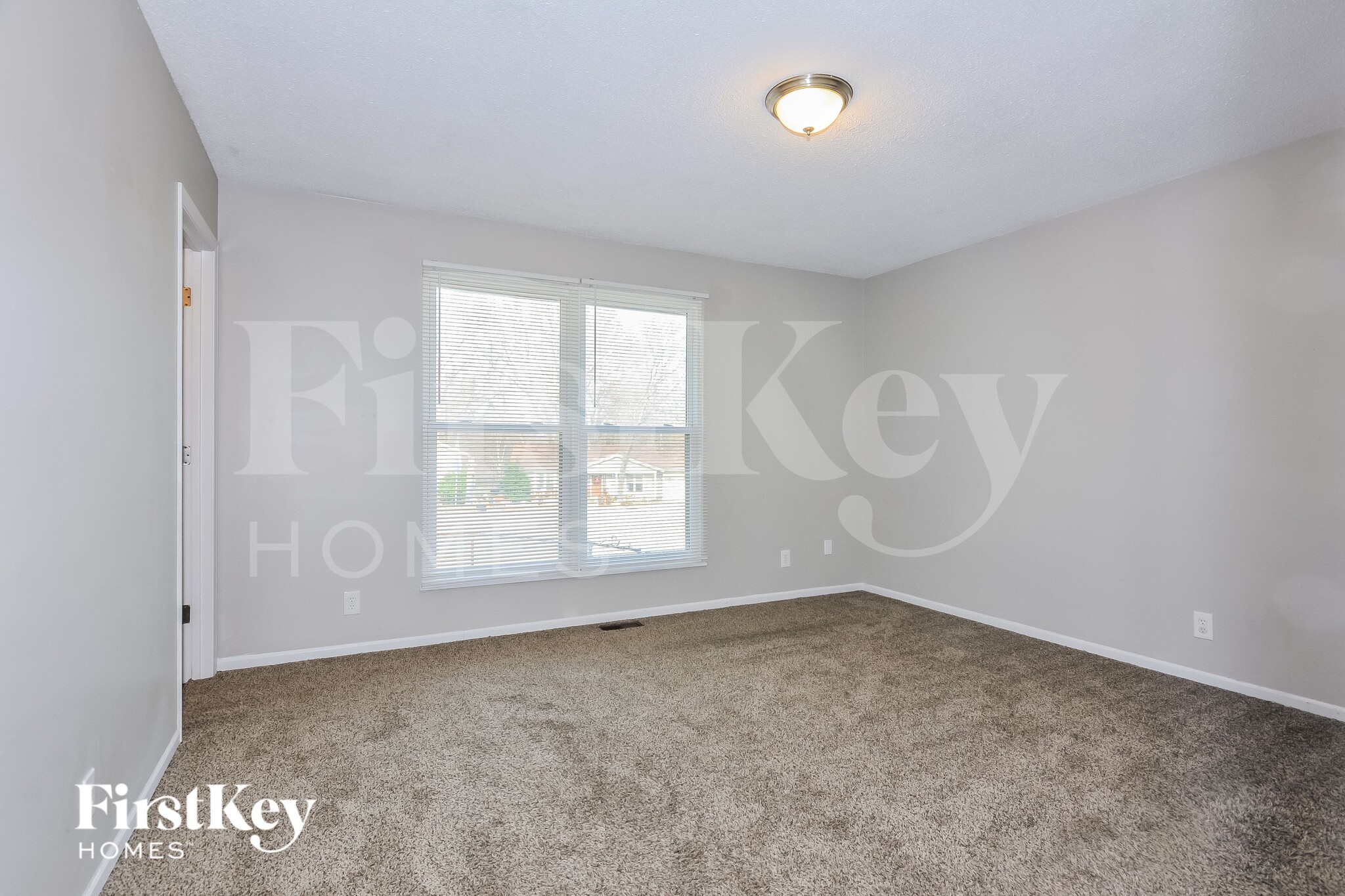 Building Photo - 37 Westbrook Dr