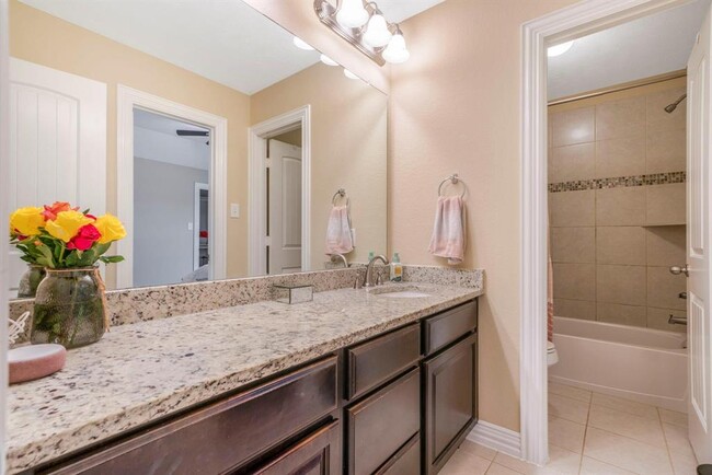 Building Photo - 26611 Sooty Tern Dr