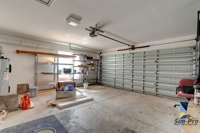 Building Photo - 5505 Magnolia Ave