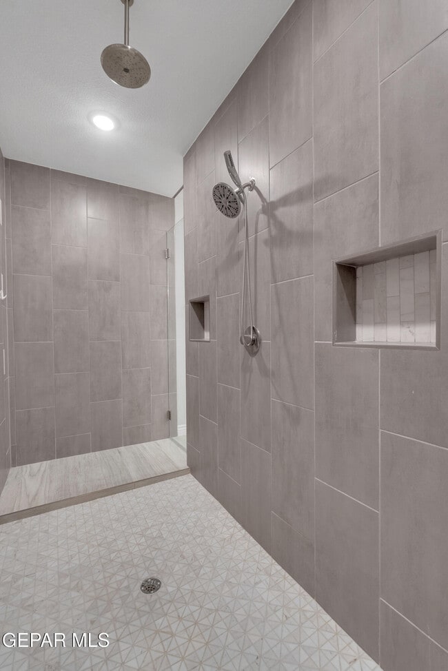 Building Photo - 14608 Pebble Hills Blvd