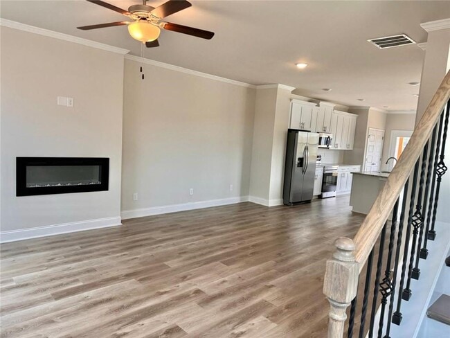 Building Photo - 589 Fundao Ln