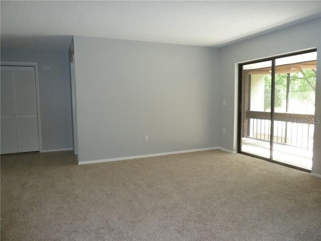 Building Photo - 212 Caryl Way