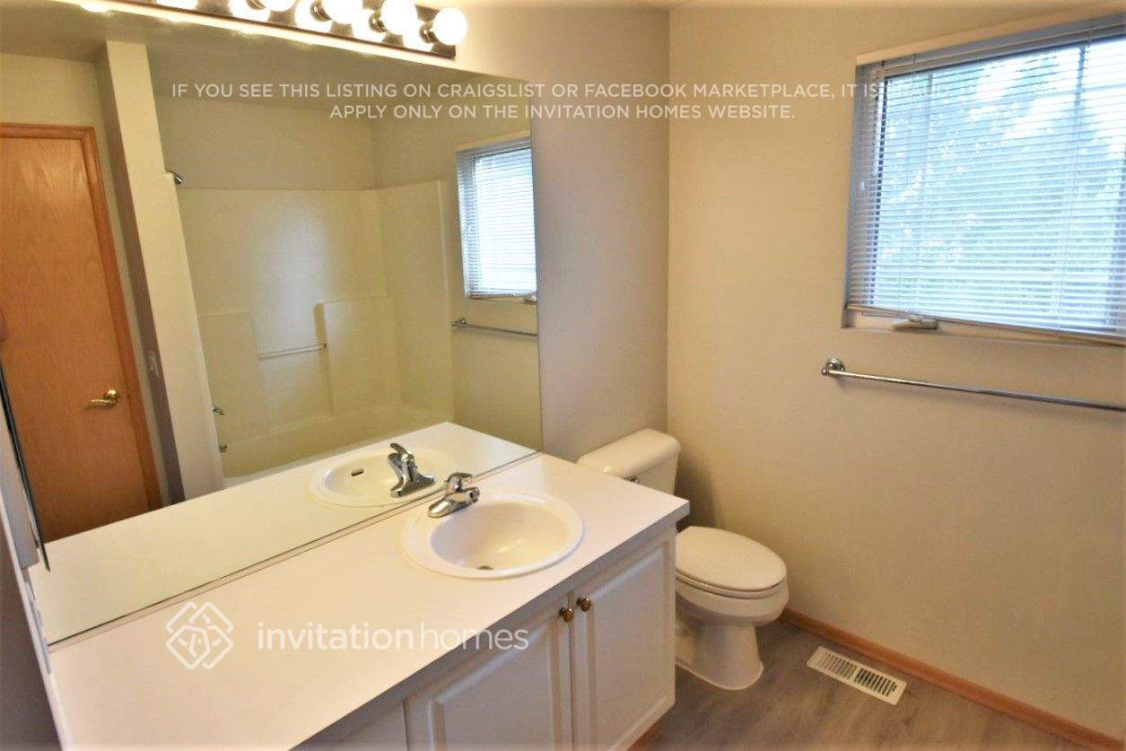 Building Photo - 5130 Perry Dr SE