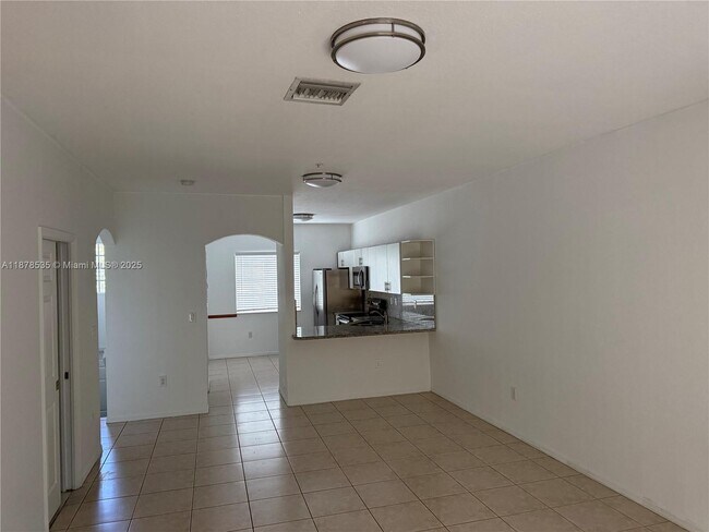 Building Photo - 5620 NW 114th Path