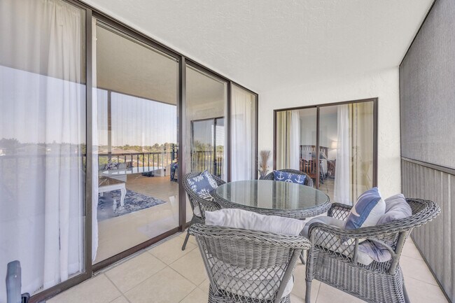 Building Photo - 2400 S Ocean Dr