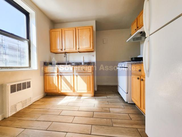 Building Photo - 2 bedroom in BRONX NY 10461