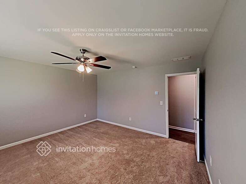 Building Photo - 115 Siena Dr