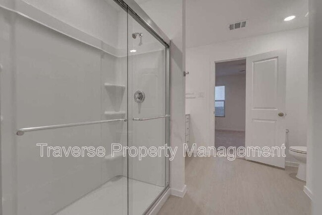 Building Photo - 2700 Wispy Crk Dr