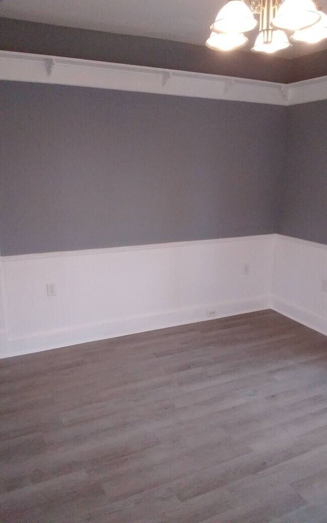 Primary Photo - 2 bedroom house in Colonial Heights