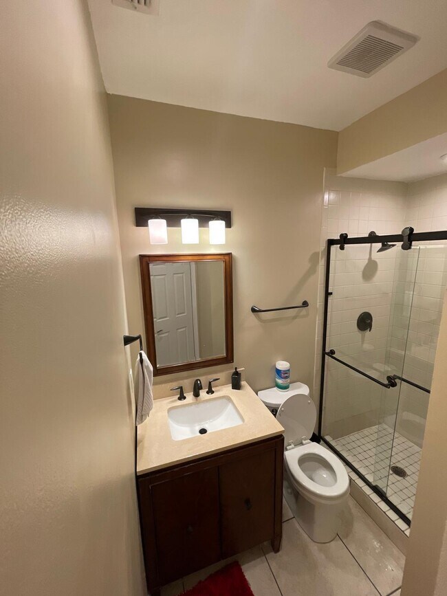 Building Photo - 209 Cypress Point Dr