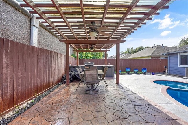 Building Photo - 19706 Azalea Valley Dr