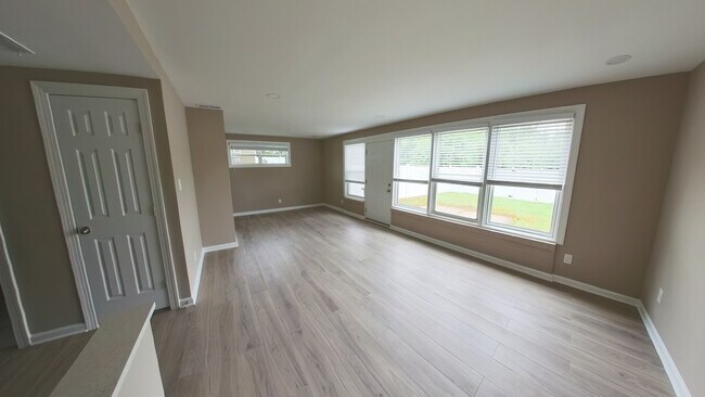 Building Photo - 2050 Nike Dr