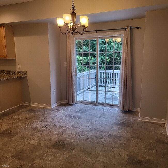 Building Photo - 4 br, 2.5 bath House - 12302 Hillcreek Circle