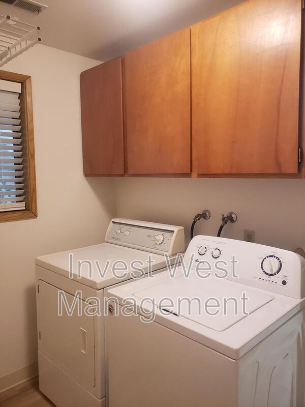 Building Photo - 1714 SE 145th Ct