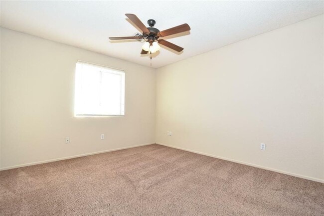 Building Photo - 8840 E 38th Ln