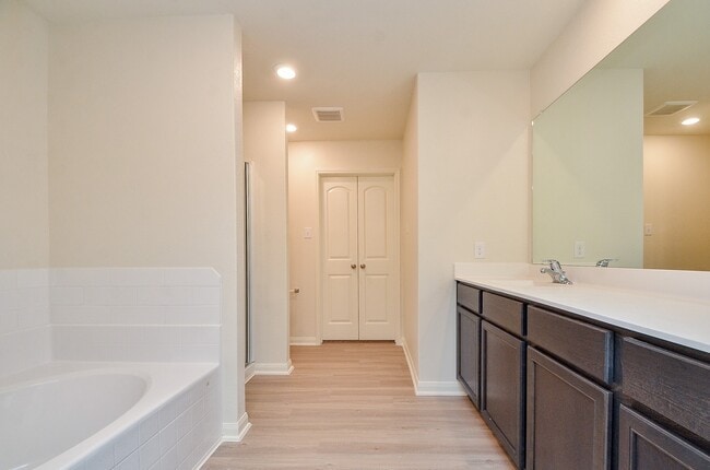 Building Photo - 329 Killam County Dr