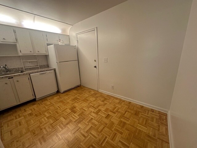 Building Photo - 22615 SW 66th Ave