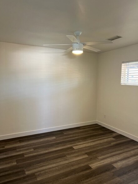 Building Photo - 746 W Turney Ave, Apt 8