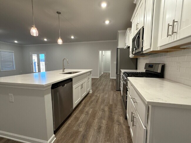 Building Photo - 102 Ranna Dr