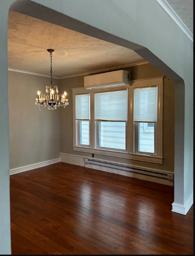 Building Photo - 805-807-807 N Irving Ave