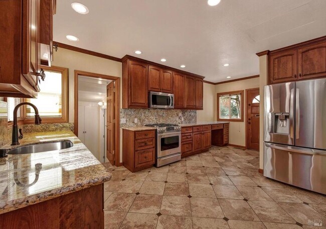 Primary Photo - 520 Juilliard Park Dr