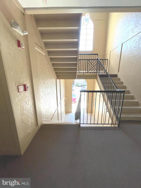 Building Photo - 5948 Founders Hill Dr