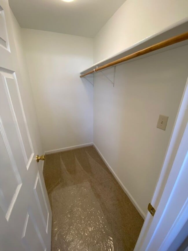 Building Photo - Charming 3-Bedroom Home with Modern Updates – Your New Home!