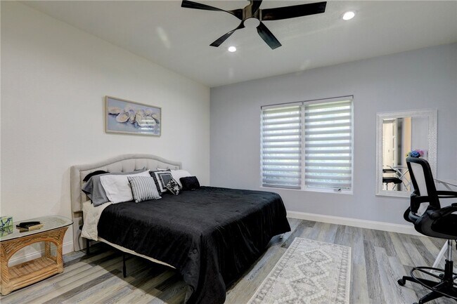 Building Photo - 7785 Grand Oak Cir