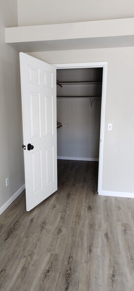 Building Photo - 4305 Mattnick Dr