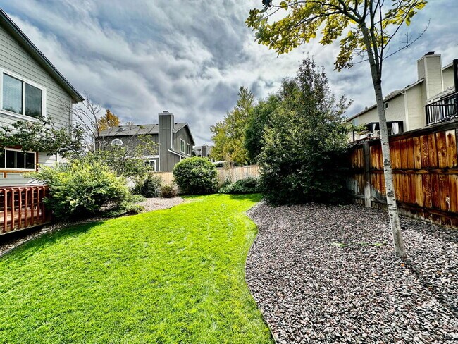 Building Photo - "Charming 3-Bed Highlands Ranch Home with ...
