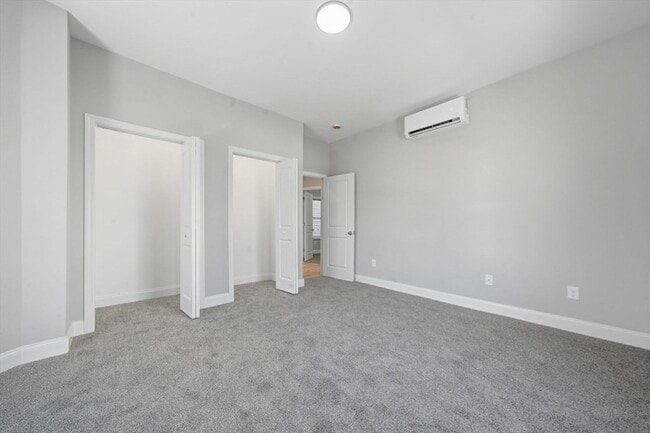 Building Photo - 1 Clough St