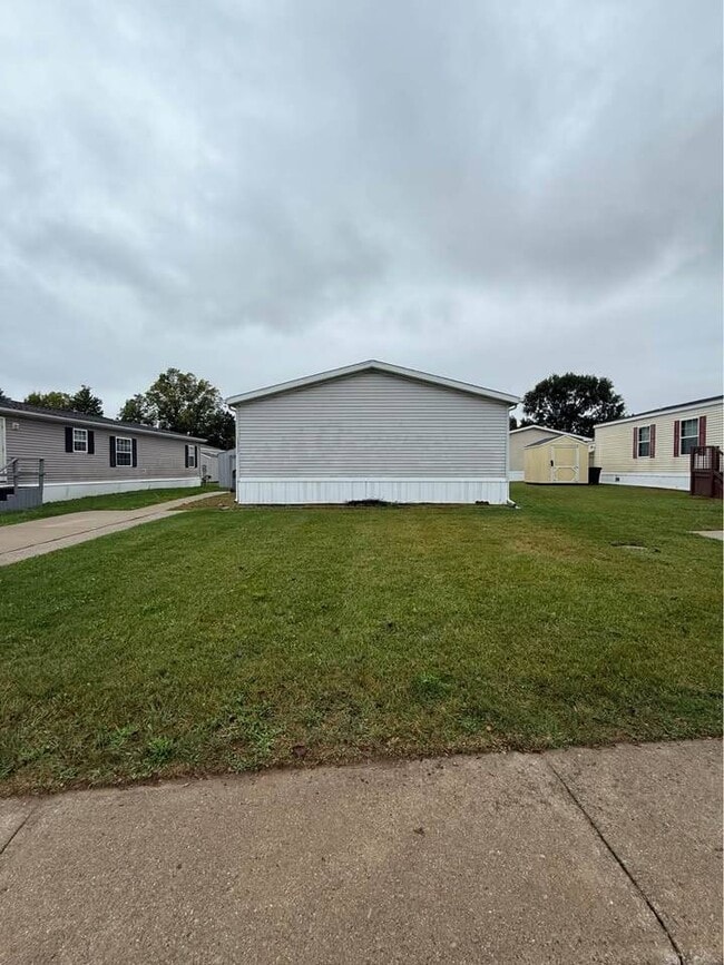 Building Photo - 1317 Sugar Tree Blvd