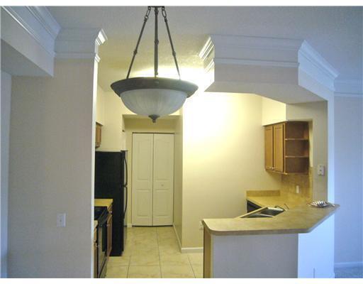 Building Photo - 4203 Myrtlewood Cir E