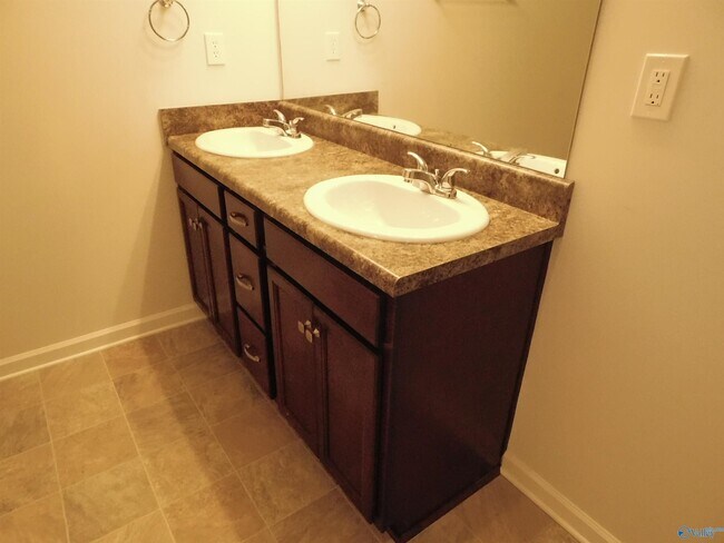 Building Photo - 136 Winstead Cir