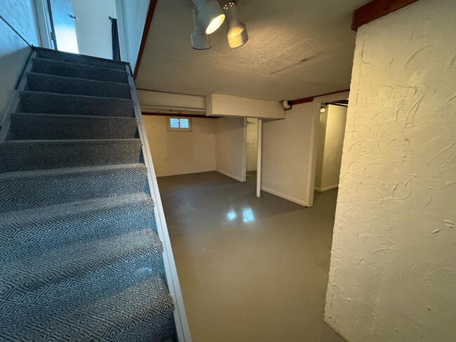 Building Photo - 255 N Michigan St