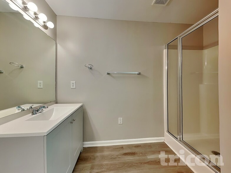 Building Photo - 1219 Falls Creek Ct