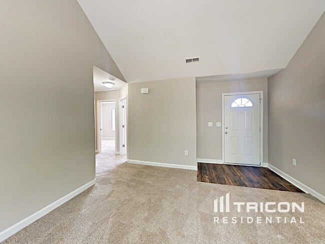 Building Photo - 416 Leecrest Dr