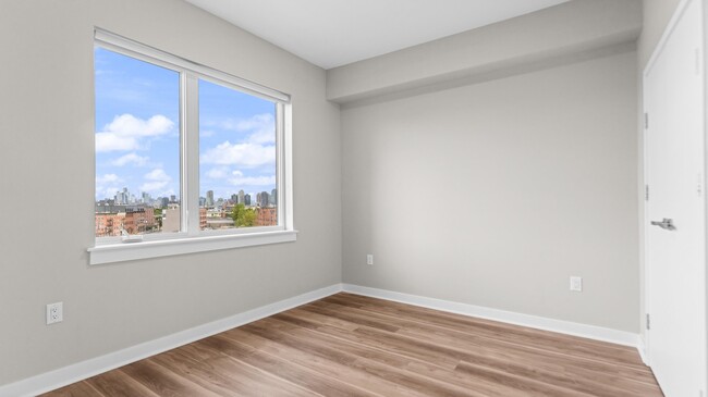 Building Photo - 475 Communipaw Ave