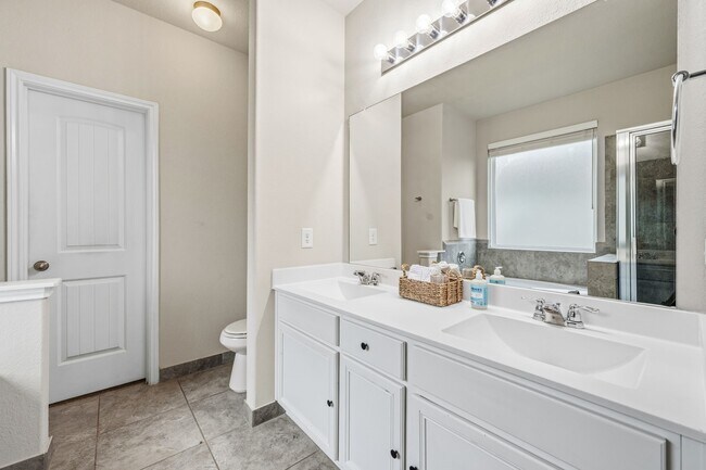 Building Photo - 17606 Virlogeux Ln