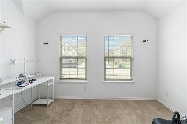 Building Photo - 1441 Lake Grove Dr