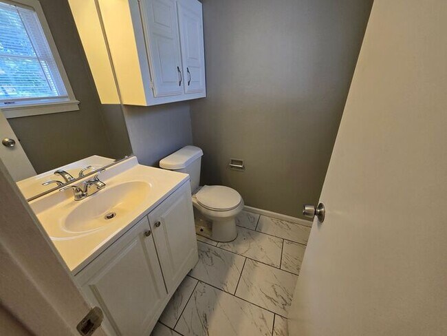 Building Photo - 1309 Greencove Dr