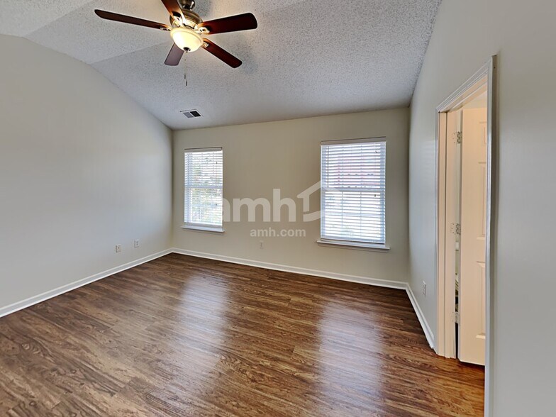 Building Photo - 14842 Jerpoint Abby Dr